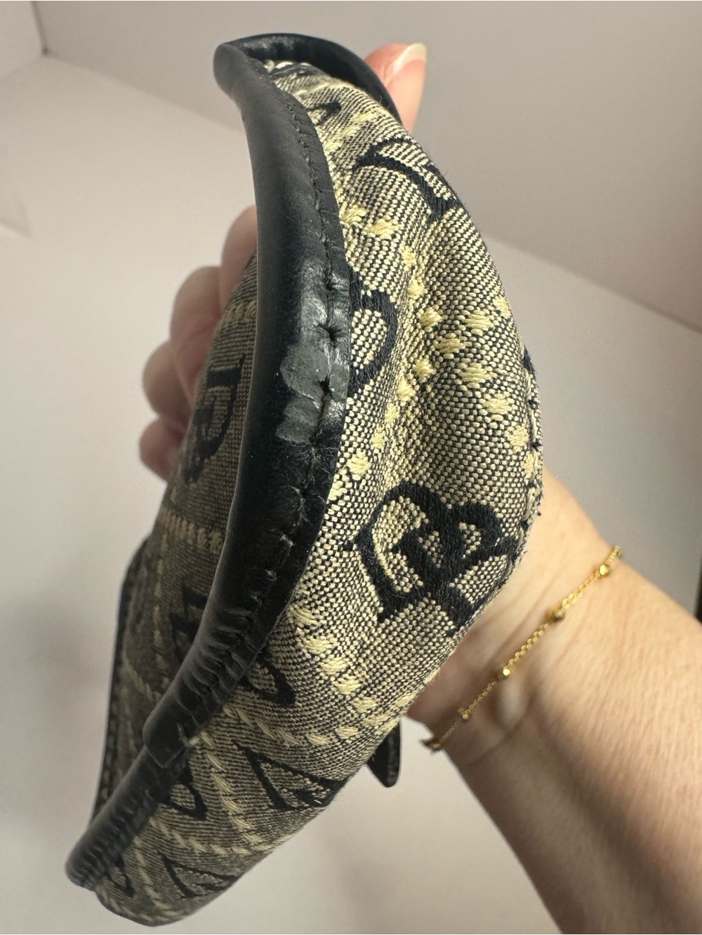 #306 Dooney & Bourke Monogram Wristlet Pouch - Picture 6 of 10
